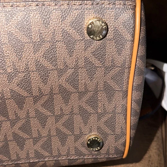 Michael Kors Signature Brown Satchel with Crossbody Strap - Picture 11 of 15